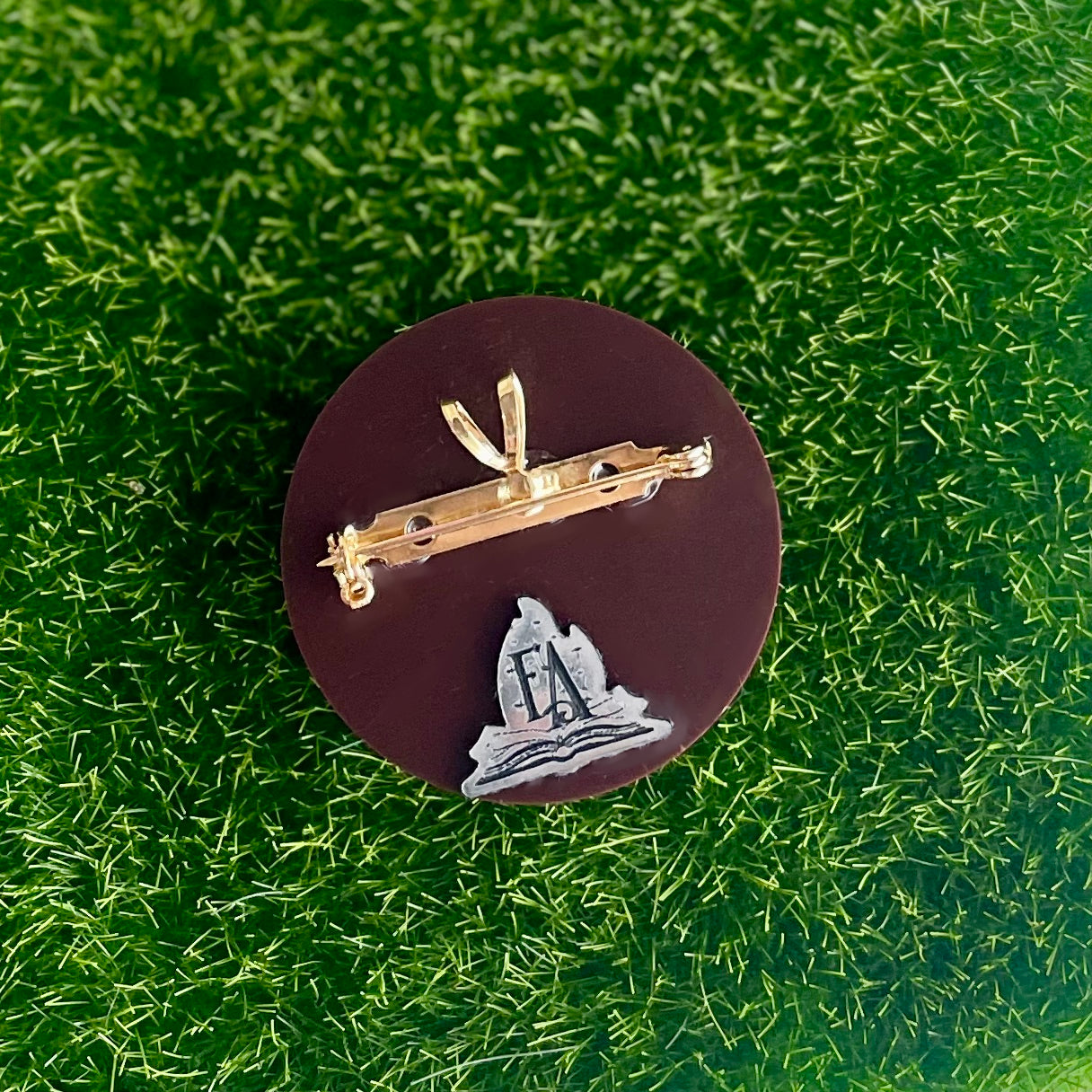*NEW* Going On An Adventure Brooch/Pendant