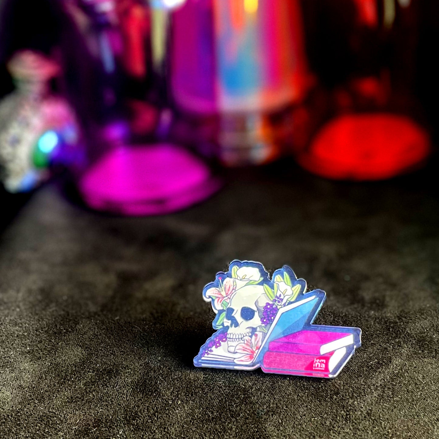 *NEW* Art Pin - Skull & Books