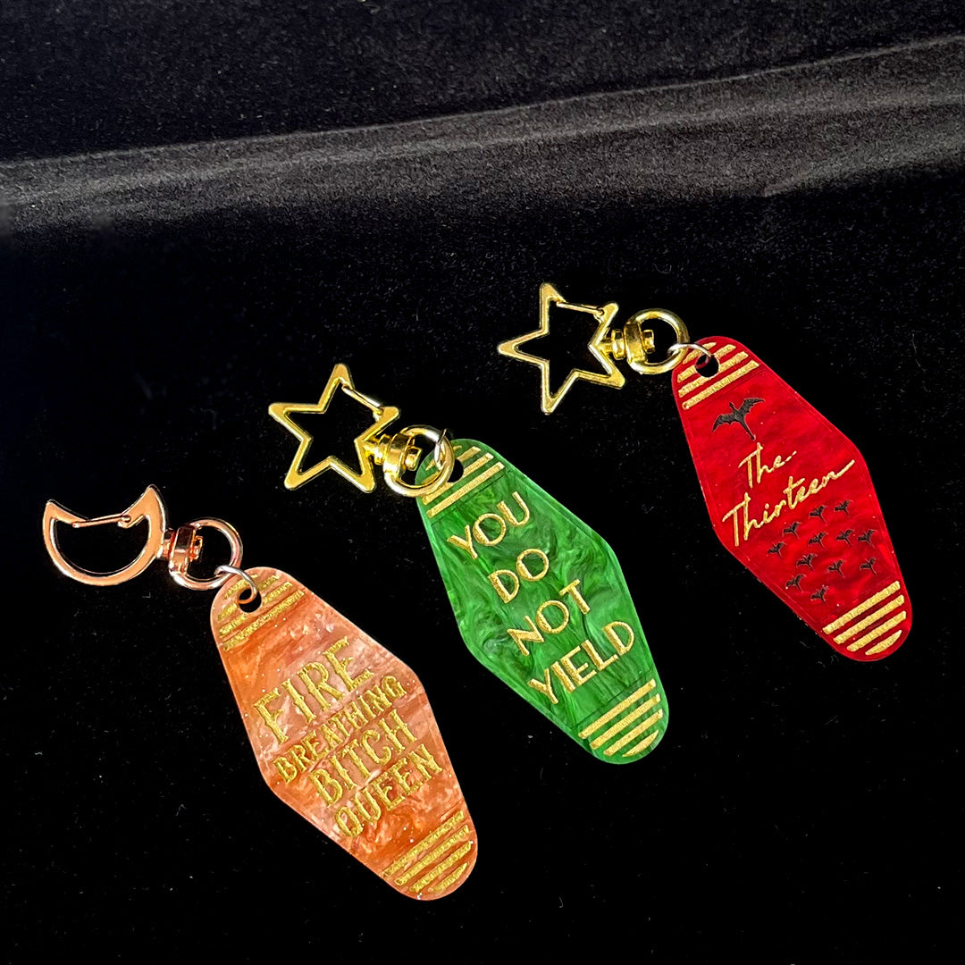 *NEW* Officially Licensed: Throne of Glass Retro Motel Keyrings