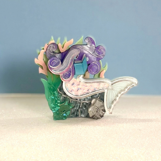 Mermaid Readers Brooch/Pendant/Shelfie