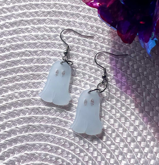 NEW! Frosted Ghostie Danglies