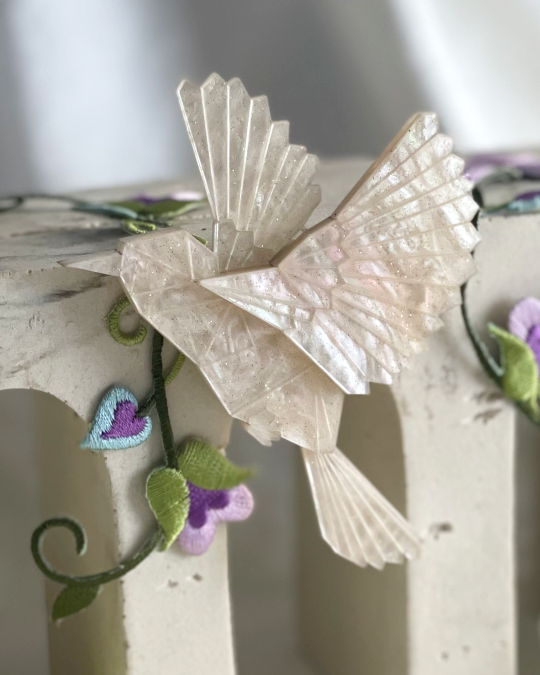 Parchment Lark Hairclips