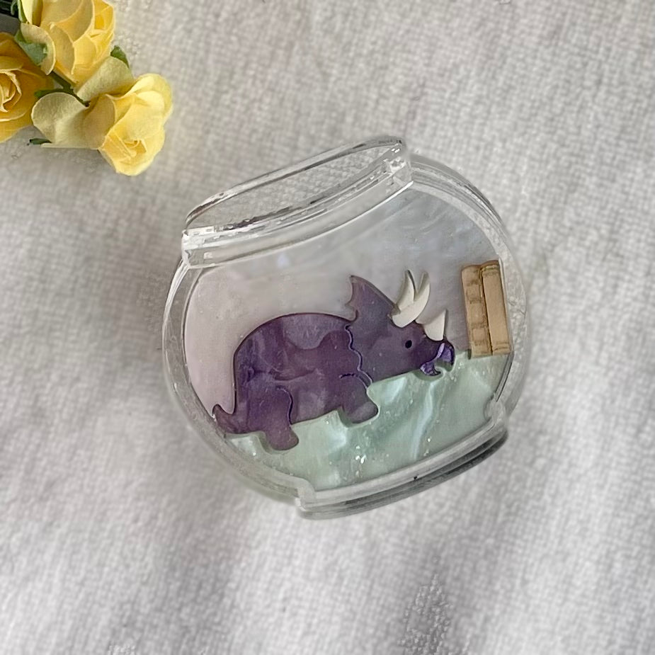 *NEW* Fishbowl Readers Brooch - Trike