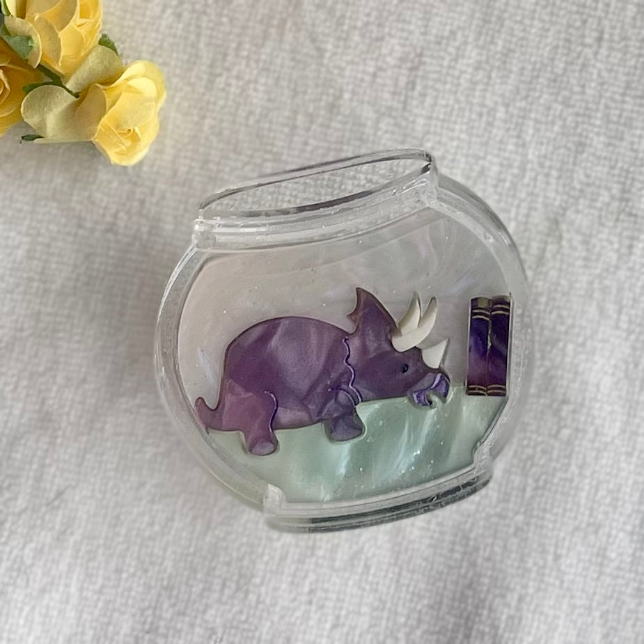 *NEW* Fishbowl Readers Brooch - Trike